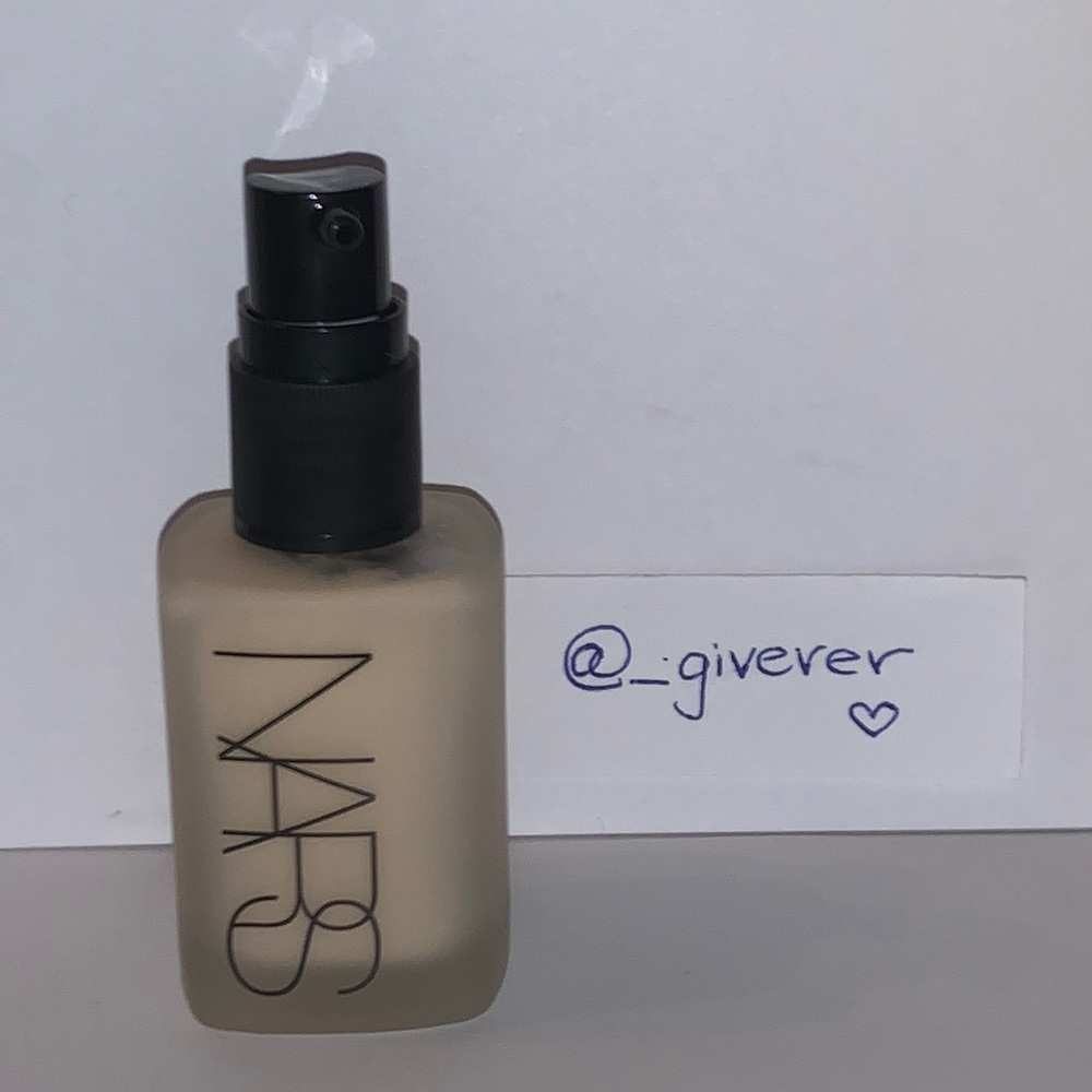NIB Siberia Light 1 Sheer Matte Nars Foundation